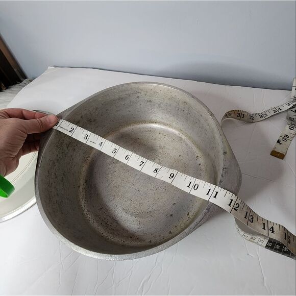 Vintage Club Aluminum Pot Dutch Oven 4 Qt Pan with Lid Turquoise/Teal/off white - Picture 7 of 7
